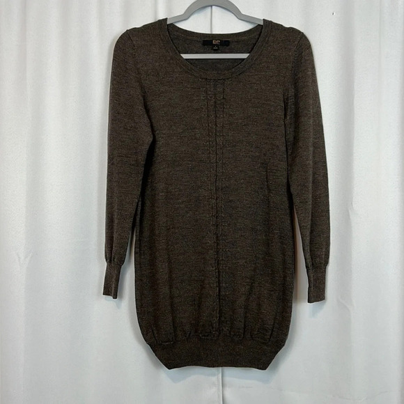 Elegant Prosper Crewneck Pullover Sweater Size 4 - Picture 1 of 5